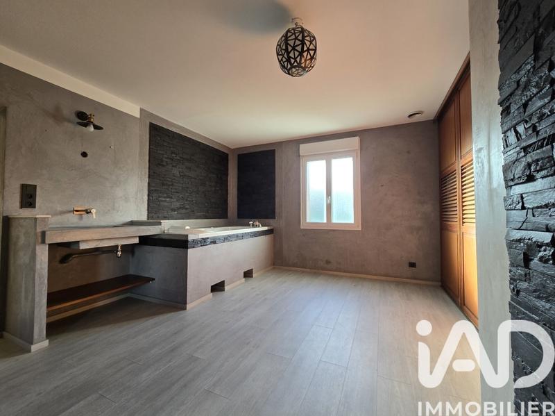 Maison - 227 m² - 5 pièces