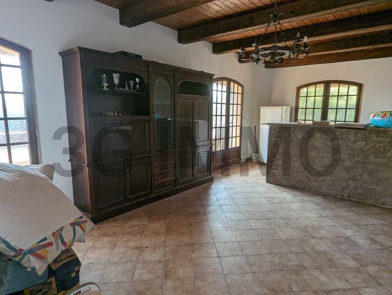 Mas - 230 m² - 6 pièces