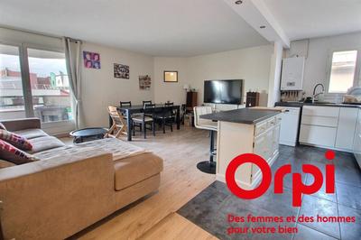 Appartement - 82 m² - 4 pièces