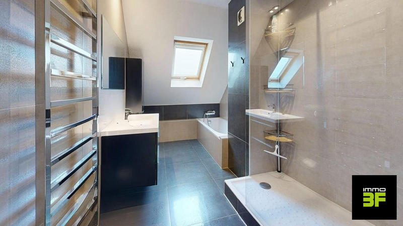 Appartement - 130 m² - 5 pièces