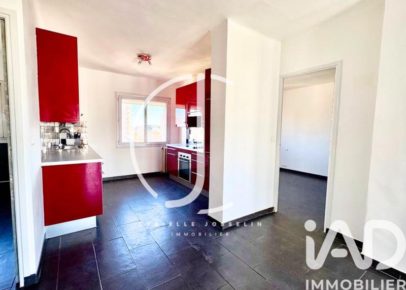Appartement - 79 m² - 4 pièces
