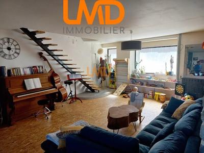 Maison - 180 m² - 9 pièces