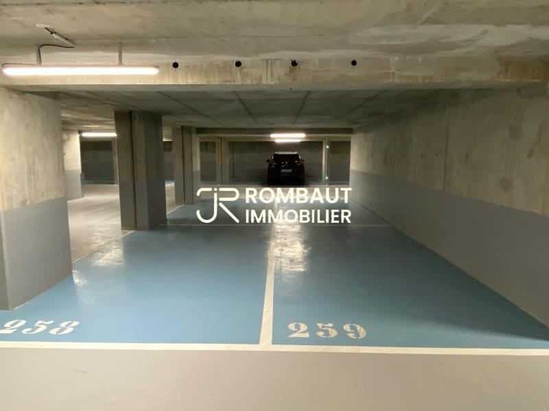 Parking / Garage - 12 m²