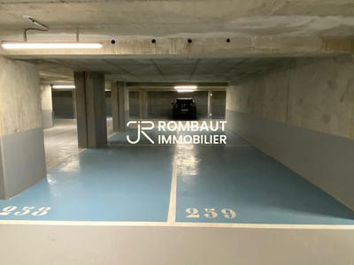 Parking / Garage - 12 m²