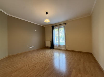 Maison - 198 m² - 7 pièces