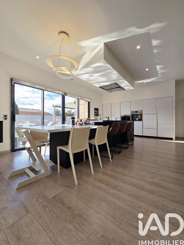 Maison de maîtres - 275 m² - 6 pièces