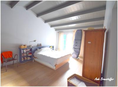 Maison - 198 m² - 6 pièces