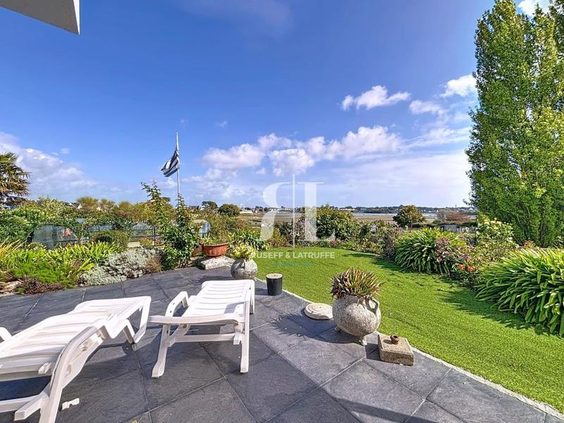 Maison - 358 m² - 10 pièces