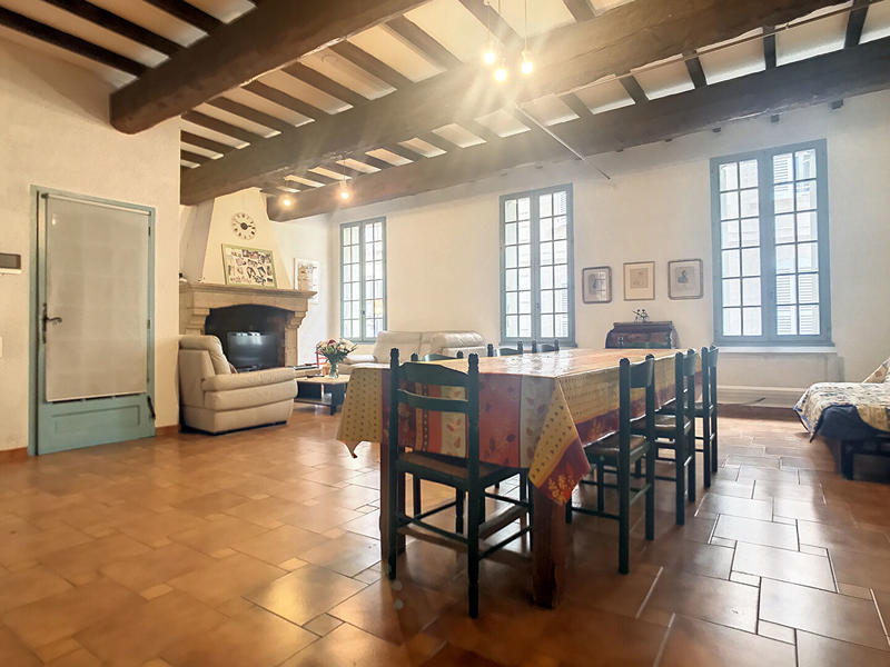 Maison - 188 m² - 7 pièces