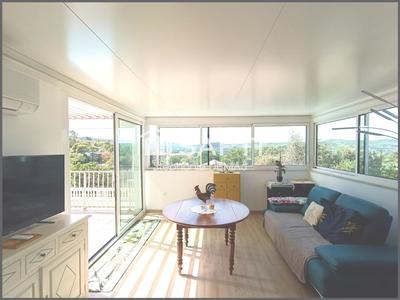 Villa - 206 m² - 6 pièces