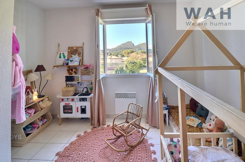 Maison - 86 m² - 4 pièces