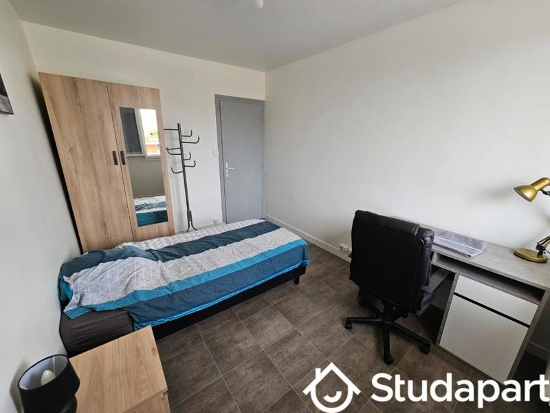 Chambre - 10 m² - 1 pièce