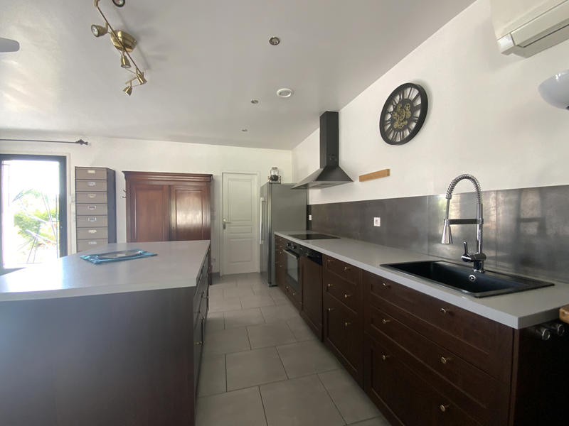 Maison - 148 m² - 6 pièces