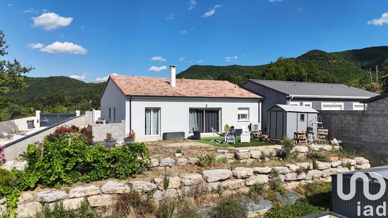 Maison - 94 m² - 4 pièces