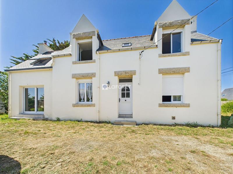 Maison traditionnelle - 120 m² - 6 pièces