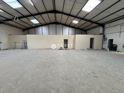 Local d'activités - 2 000 m²