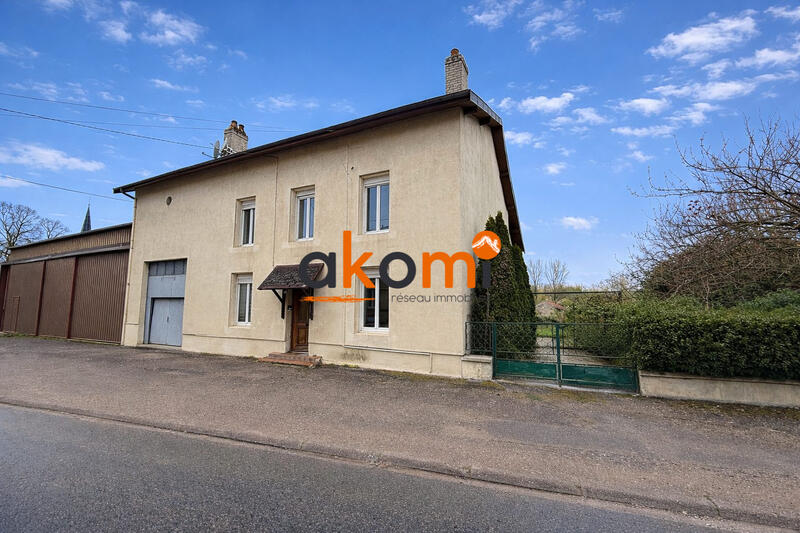 Maison - 210 m² - 8 pièces