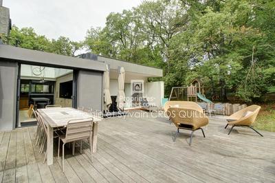 Maison - 209 m² - 7 pièces