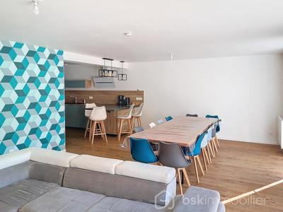 Maison de village - 259 m² - 8 pièces