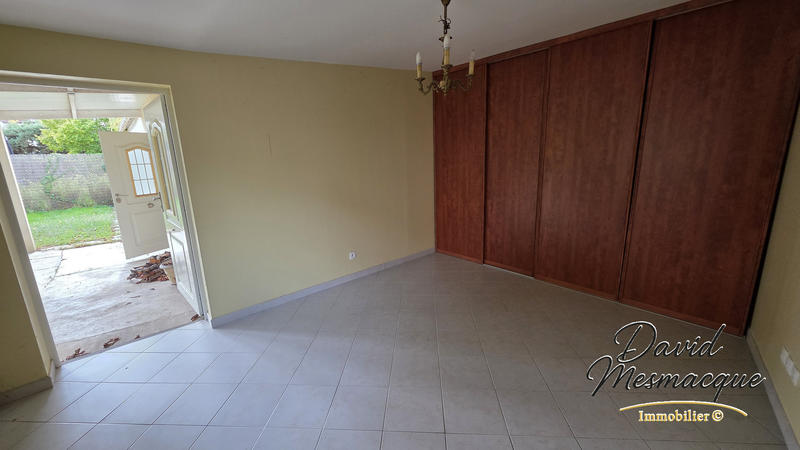 Maison - 207 m² - 9 pièces