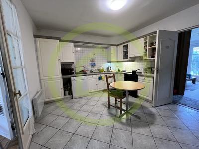 Maison - 99 m² - 5 pièces