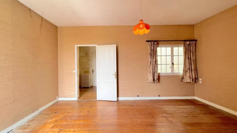 Maison en pierre - 317 m² - 11 pièces