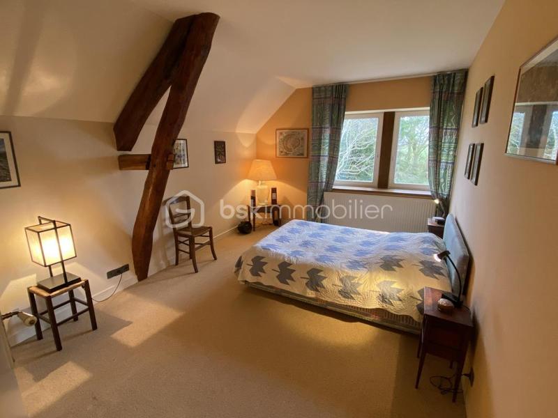 Corps de ferme - 240 m² - 10 pièces