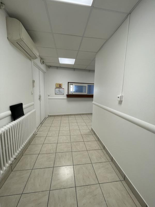 Local commercial - 250 m²