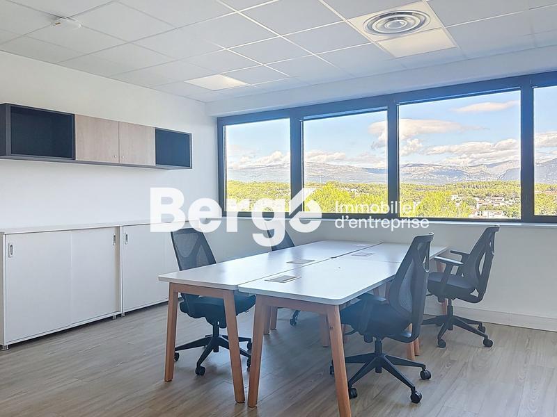 Bureau - 487 m²
