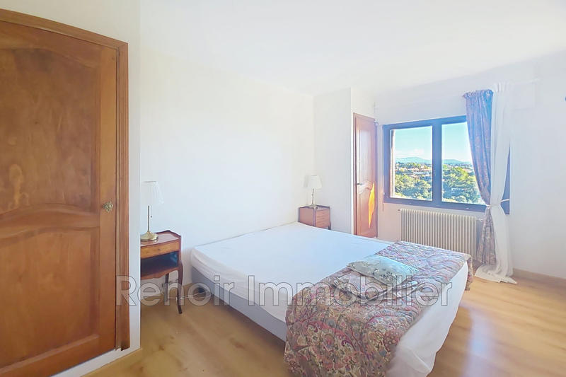 Appartement - 93 m² - 3 pièces