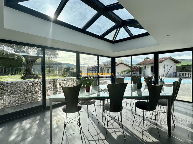 Villa - 188 m² - 5 pièces