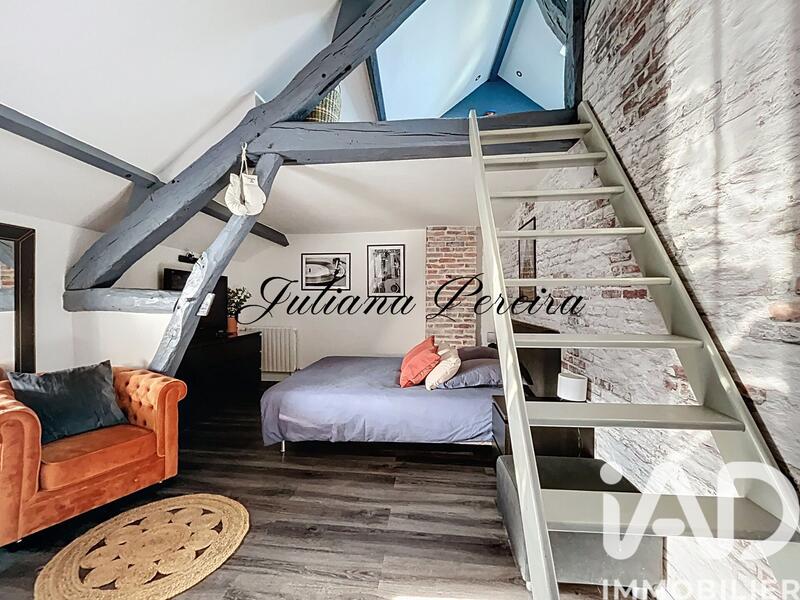 Maison - 189 m² - 9 pièces