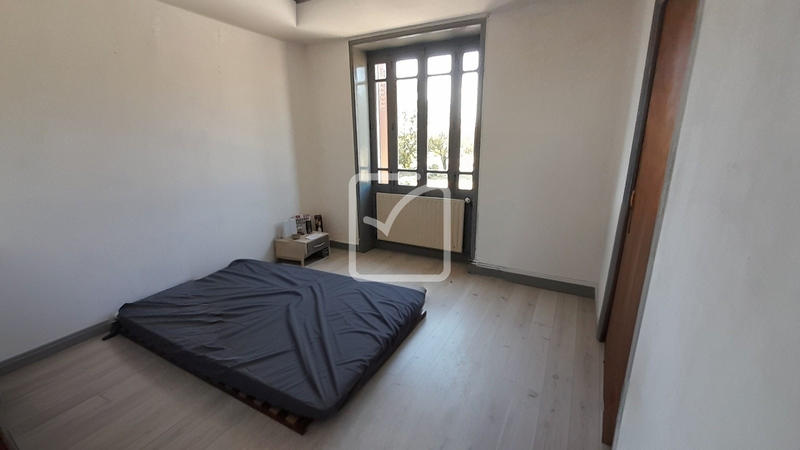 Maison - 220 m² - 7 pièces