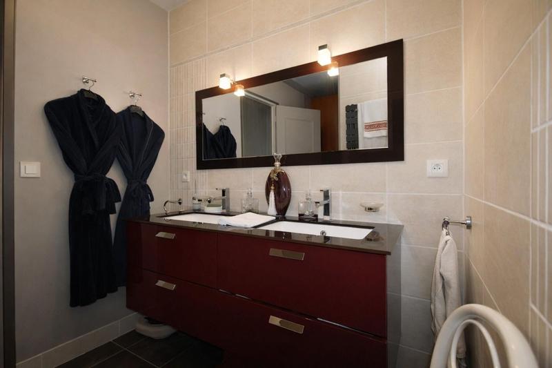 Maison - 182 m² - 7 pièces