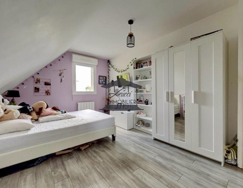 Pavillon - 121 m² - 5 pièces