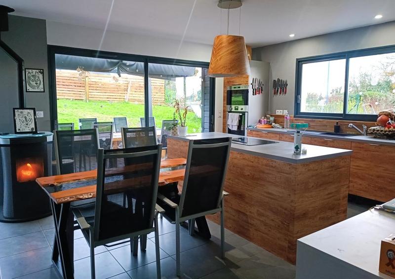 Maison - 94 m² - 4 pièces