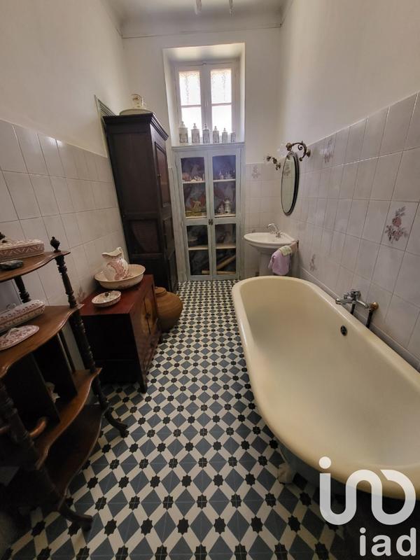 Maison - 167 m² - 6 pièces