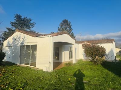 Maison traditionnelle - 85 m² - 3 pièces