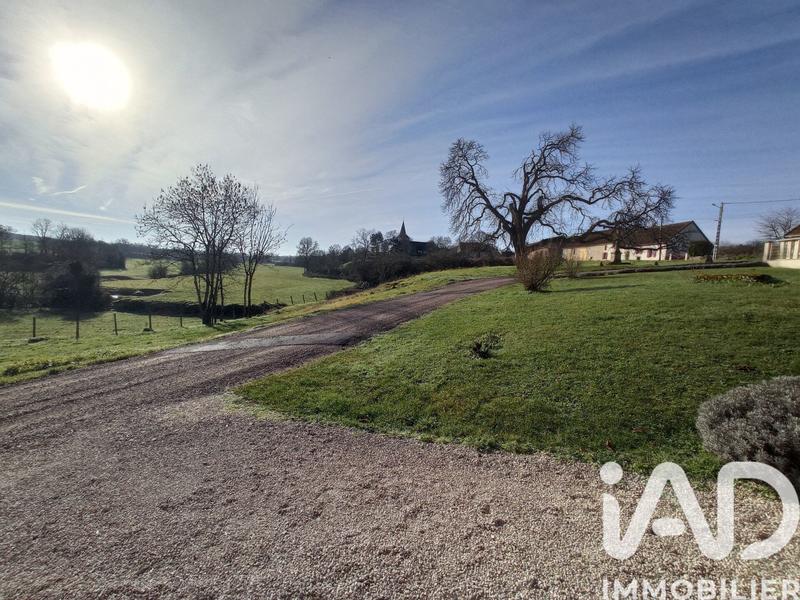 Maison de village - 92 m² - 4 pièces