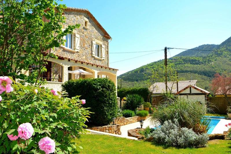 Propriété - 177 m² - 7 pièces