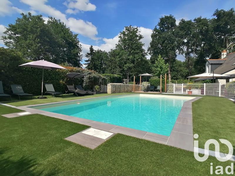 Maison - 223 m² - 8 pièces