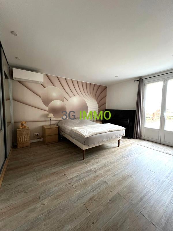 Maison ancienne - 229 m² - 8 pièces