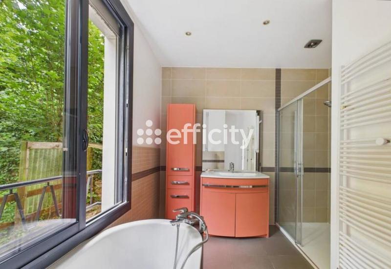 Maison - 113 m² - 5 pièces