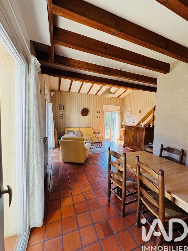 Maison - 93 m² - 4 pièces