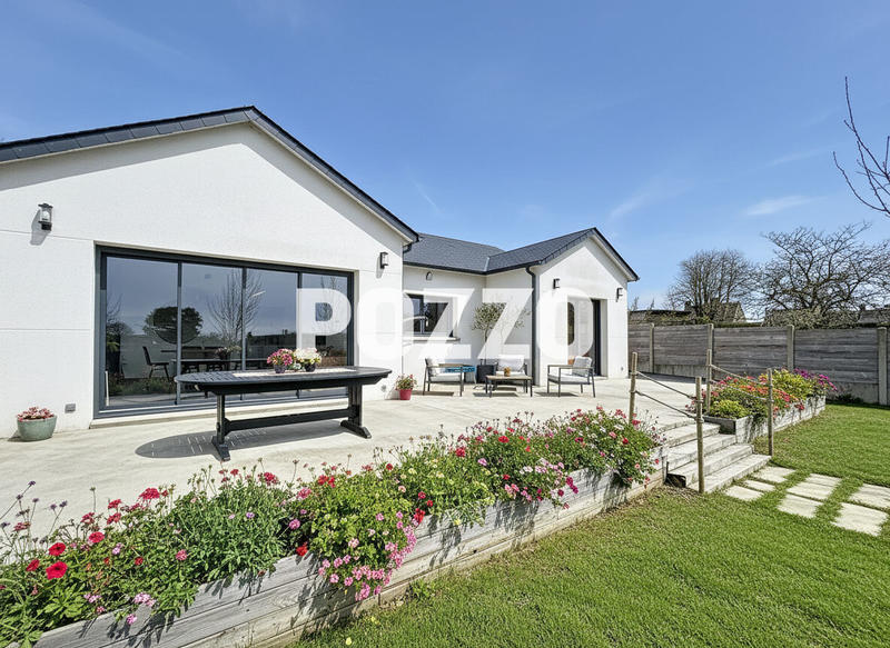 Maison - 95 m² - 5 pièces