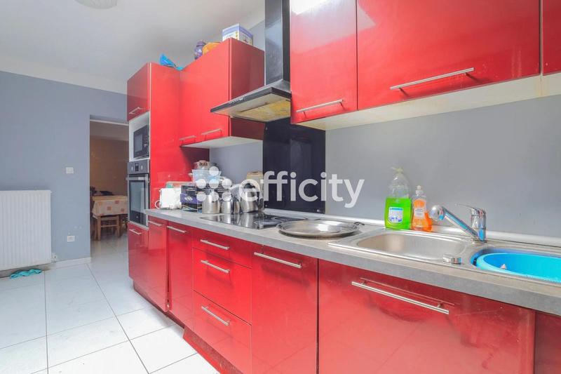 Maison - 148 m² - 9 pièces