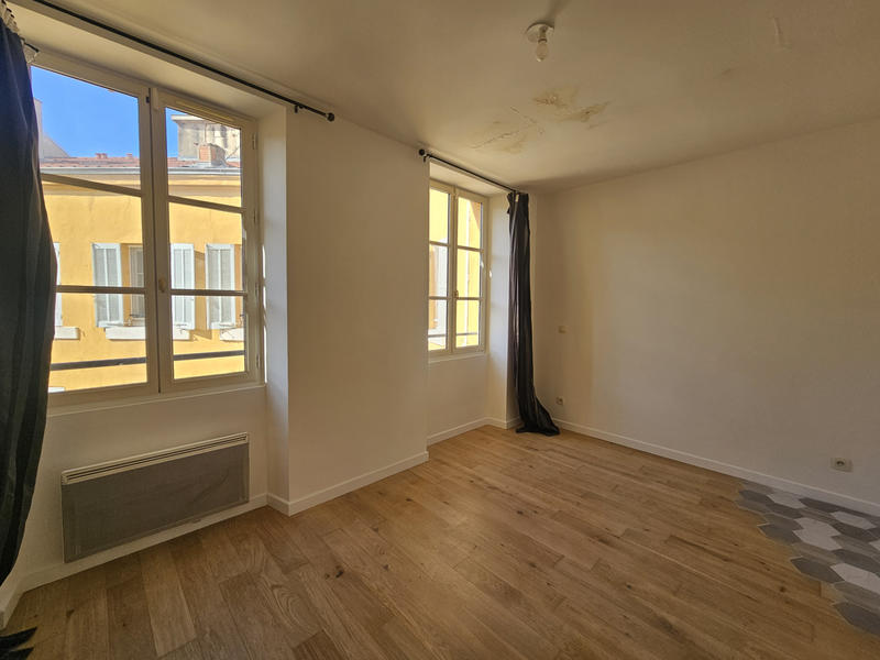 Appartement - 96 m² - 4 pièces