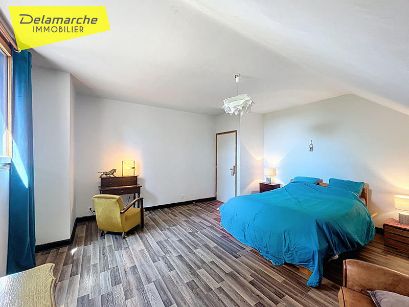 Maison - 257 m² - 8 pièces