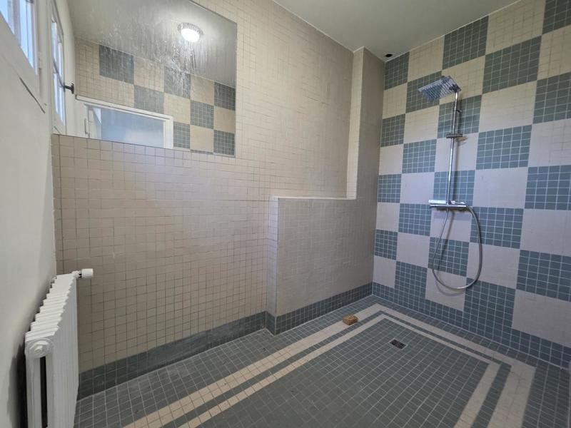 Pavillon - 279 m² - 10 pièces