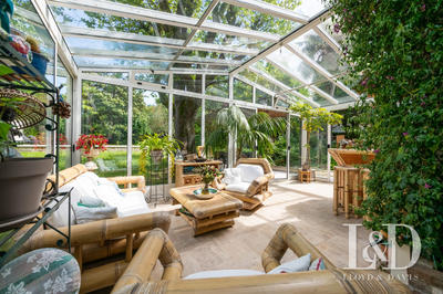 Maison - 200 m² - 9 pièces